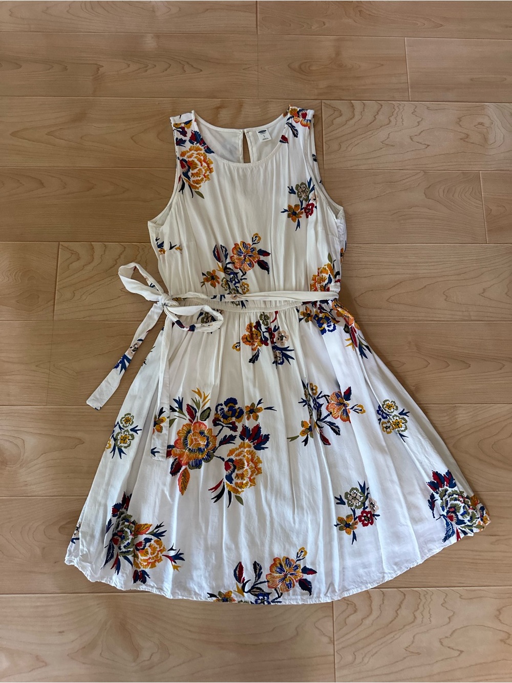 Old Navy White Floral Sleeveless Tie-Waist mini Dress size small